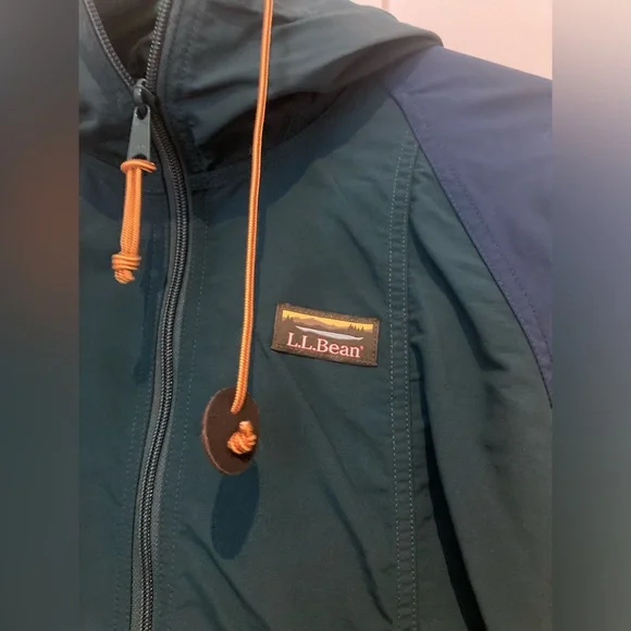 L.L. Bean- Women's Mountain Classic Anorak, Multi-Color, S Reg - Picture 3 of 7